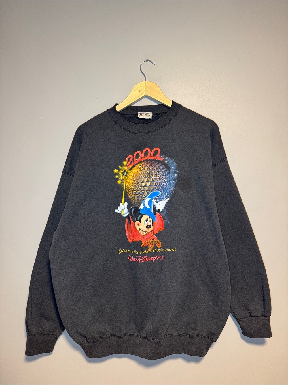 Vintage Mickey Mouse Walt Disney Crewneck / XL - XXL / Year 2000